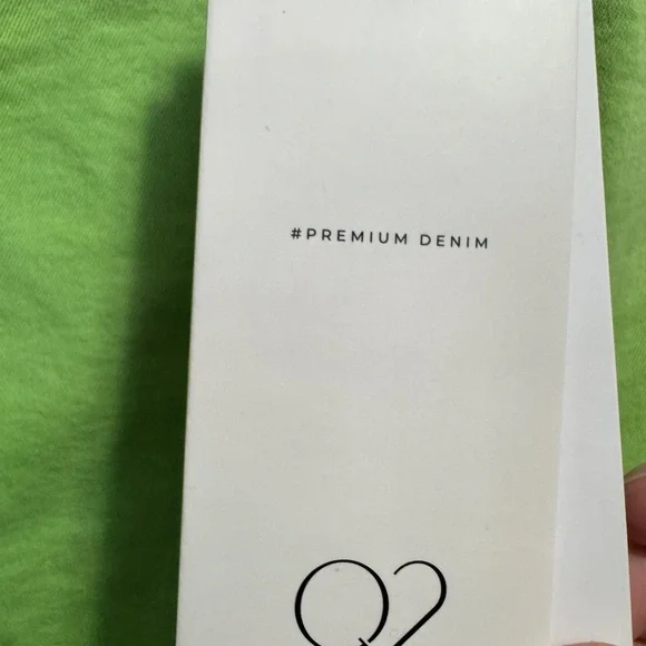 Q2 Green Cargo Pants - Picture 8 of 15